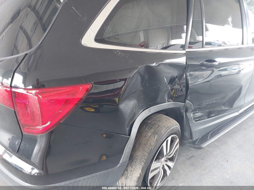 2017 HONDA PILOT auction photo 6