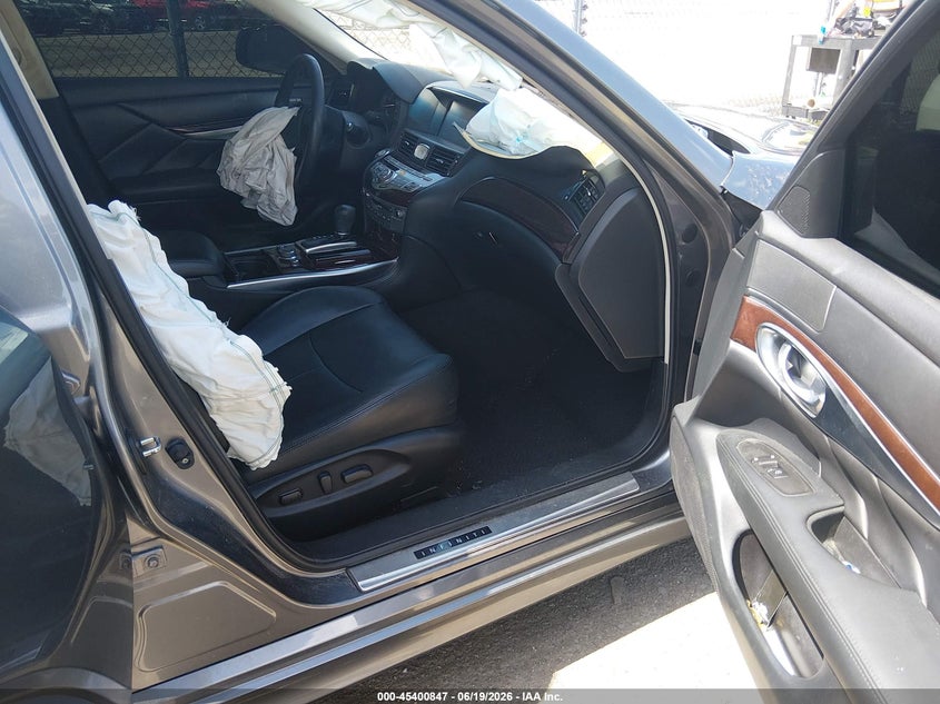 2015 INFINITI Q70 auction photo 5