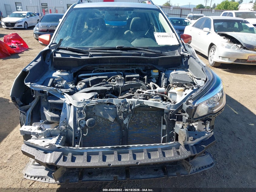 2019 SUBARU FORESTER auction photo 6