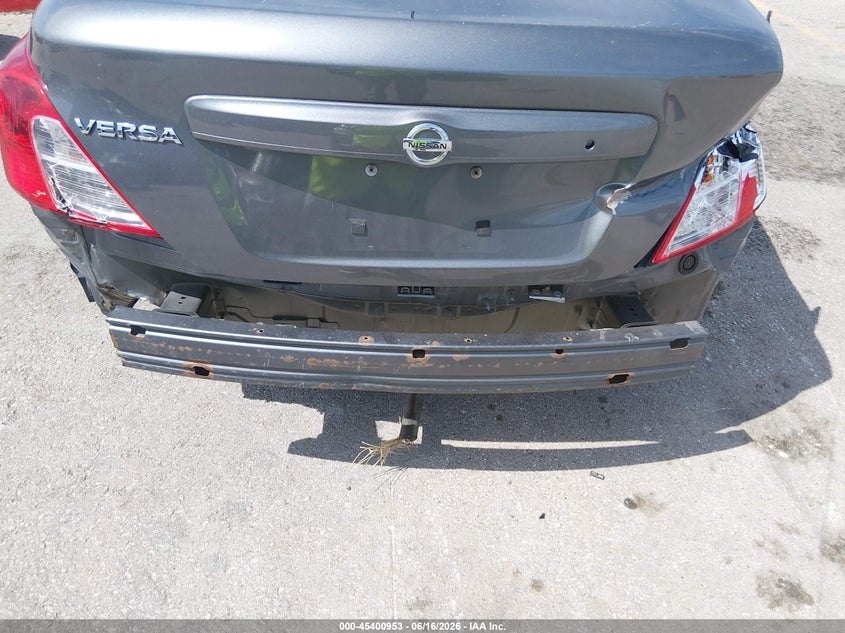 2016 NISSAN VERSA auction photo 6