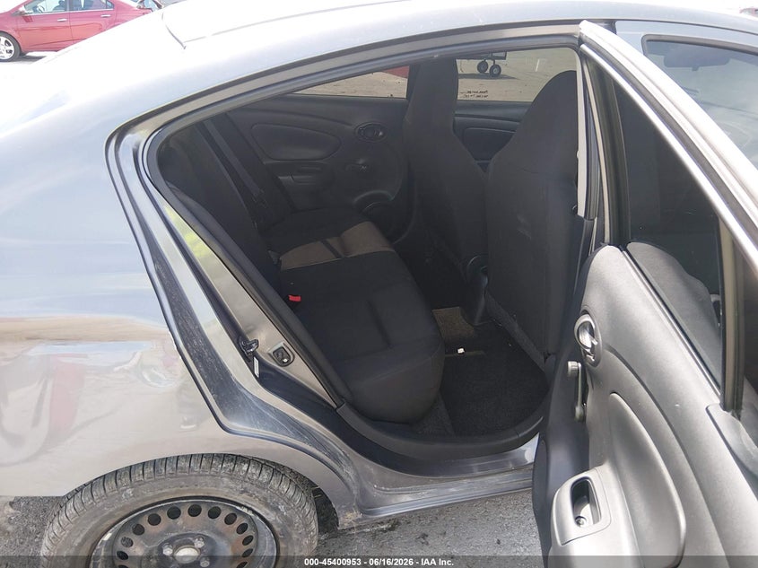 2016 NISSAN VERSA auction photo 8
