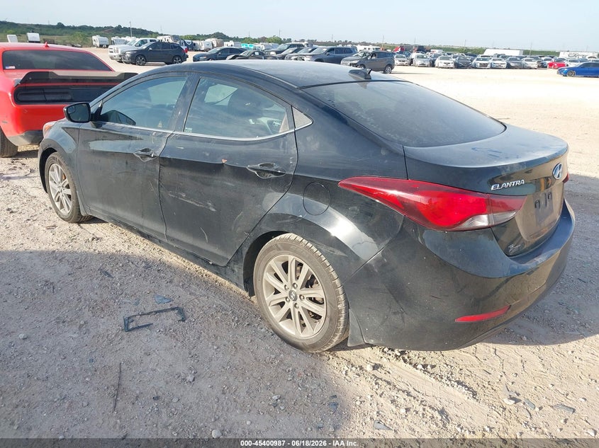 2015 HYUNDAI ELANTRA auction photo 3