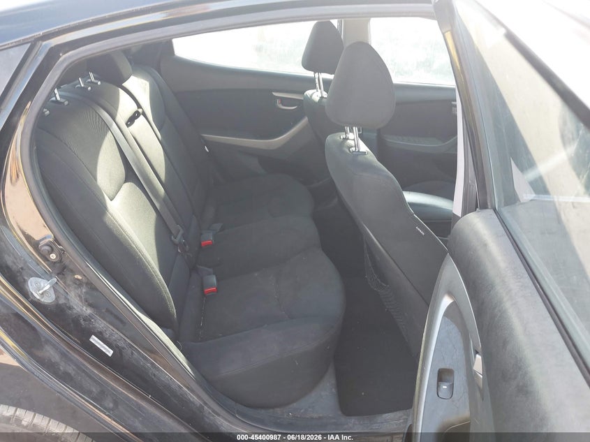 2015 HYUNDAI ELANTRA auction photo 8