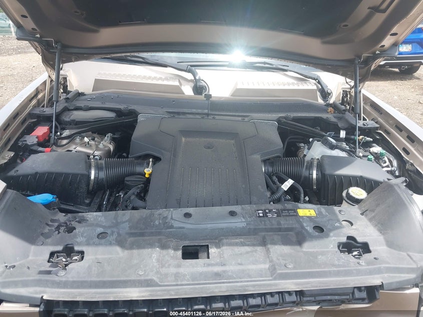 2026 Land Rover Defender P635 Octa/P635 Octa Black VIN: SALEZEE97T2489868 Lot: 45401126