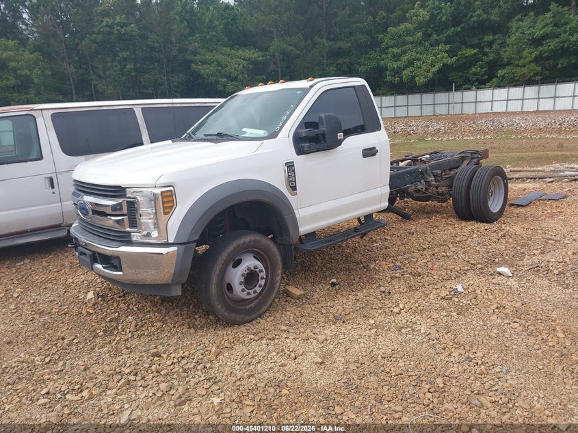 2019 Ford F-550 Chassis Xl/Xlt 1FDUF5GY5KEE76397 photo 1
