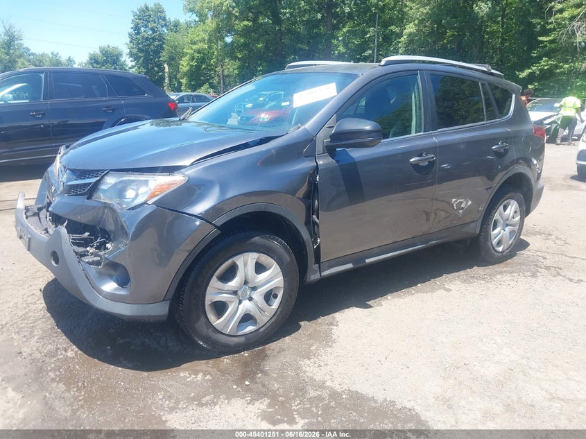 2015 TOYOTA RAV4 auction photo 2