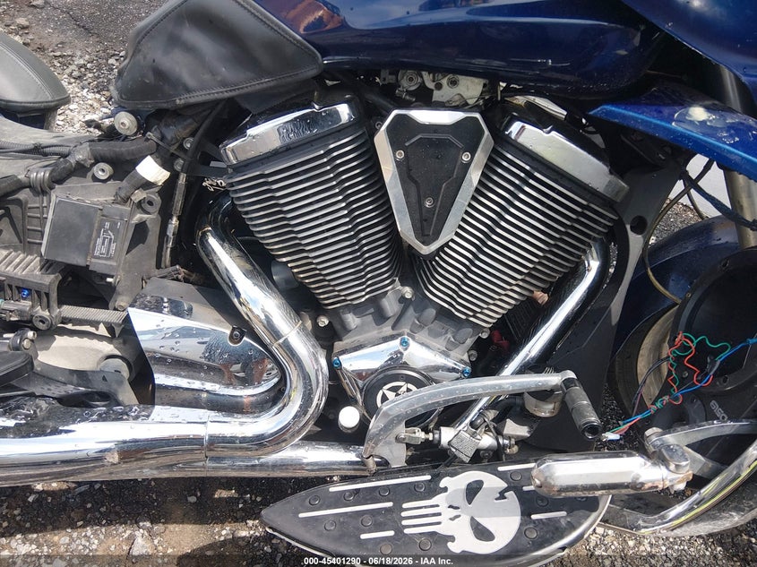 2011 Victory Motorcycles Cross Country Standard VIN: 5VPDB36N3B3002506 Lot: 45401290