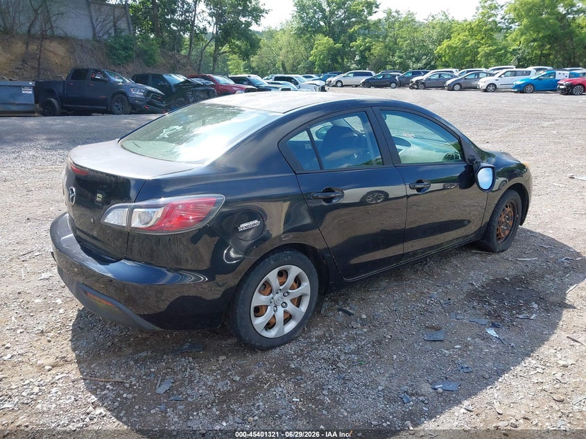 2010 MAZDA MAZDA3 auction photo 4