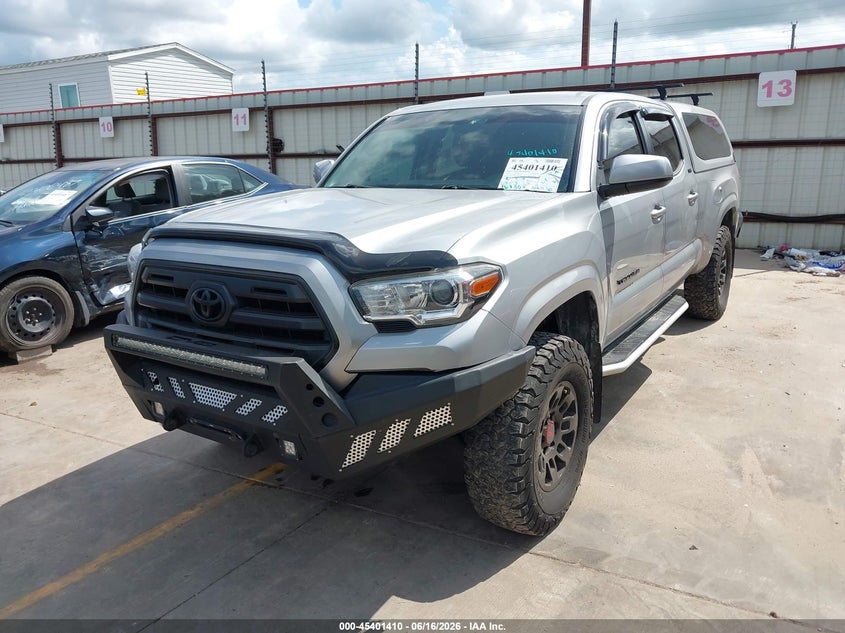 2016 TOYOTA TACOMA auction photo 2