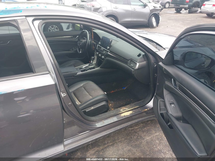 2018 HONDA ACCORD auction photo 5