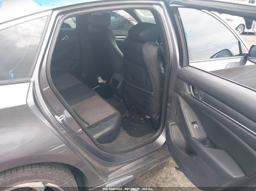 2018 HONDA ACCORD auction photo 8