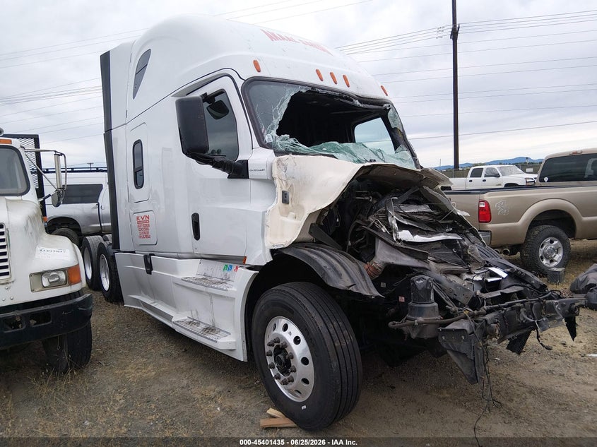2020 FREIGHTLINER NEW CASCADIA 126