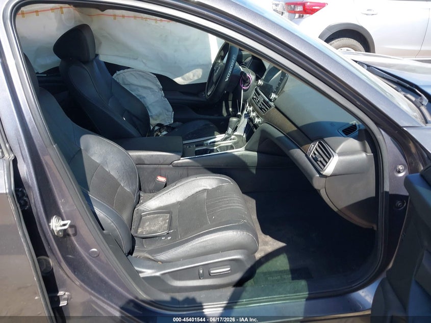 2019 HONDA ACCORD auction photo 5