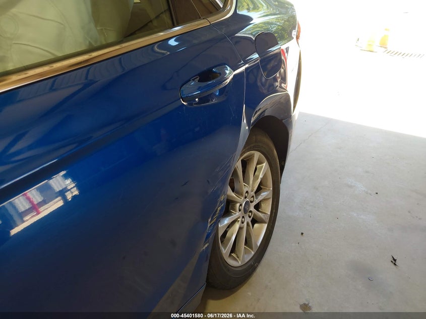 2017 FORD FUSION auction photo 6