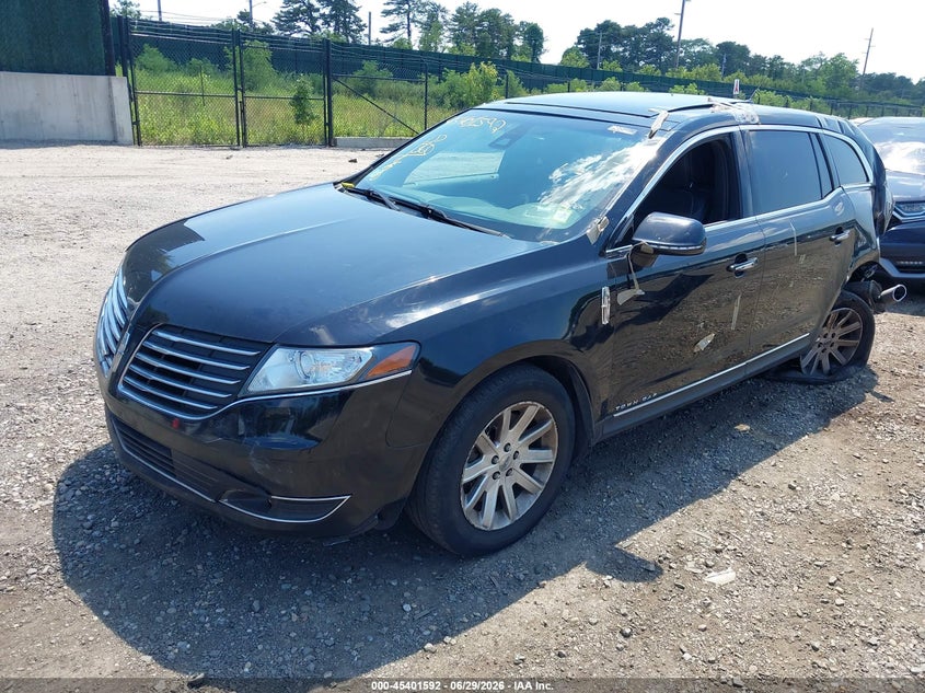 Vin: 2lmhj5nk9jbl01843, lot: 45899595, lincoln mkt livery 20182