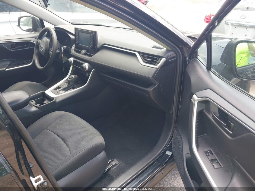 VIN 2T3G1RFV4KW011374 2019 TOYOTA RAV4 LE