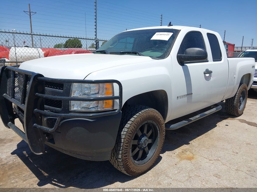 2011 CHEVROLET SILVERADO PICKUP 5.3L V-8 VVT, 315HP