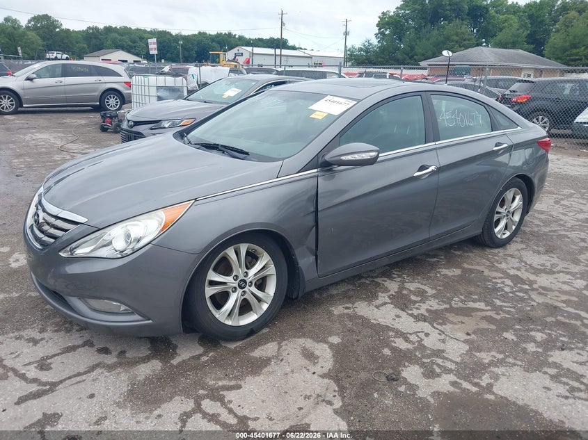2011 HYUNDAI SONATA auction photo 2
