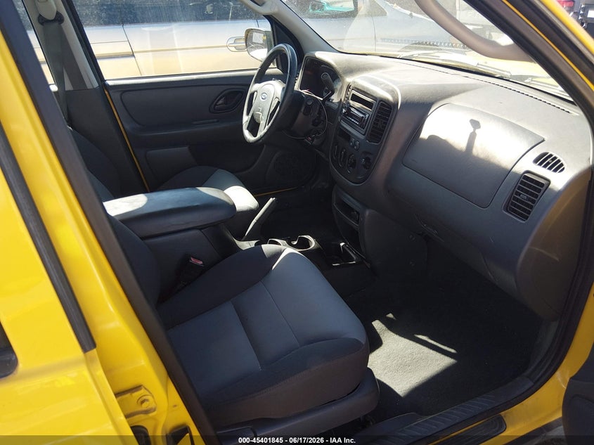 2003 FORD ESCAPE auction photo 5