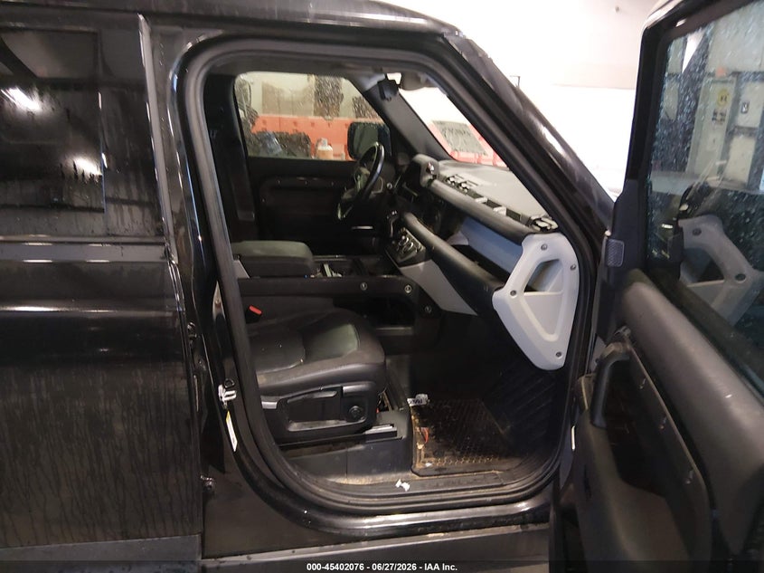 2021 LAND ROVER DEFENDER auction photo 5