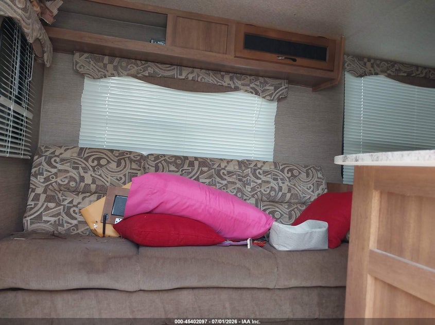 2014 COACHMEN CATALINA auction photo 5