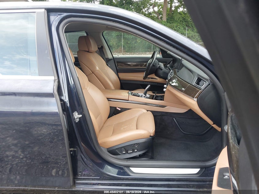 2011 BMW 750LI auction photo 5