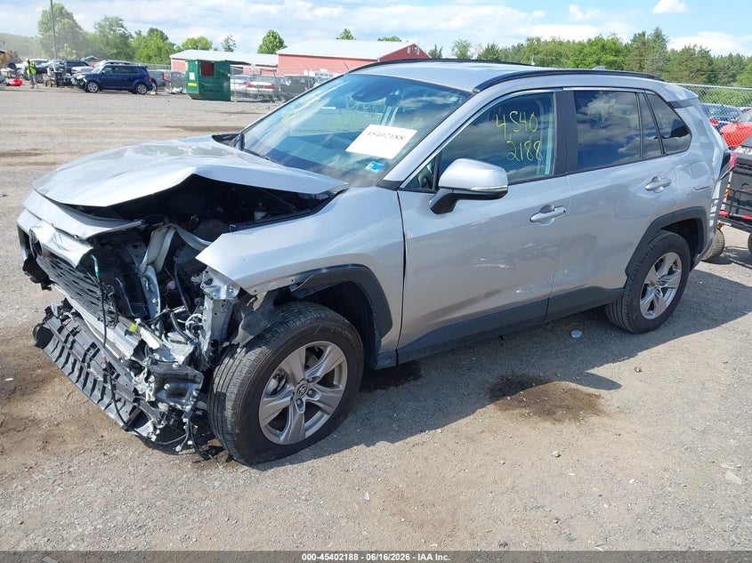 2025 Toyota Rav4 Xle 2T3W1RFV5SC313611 photo 1