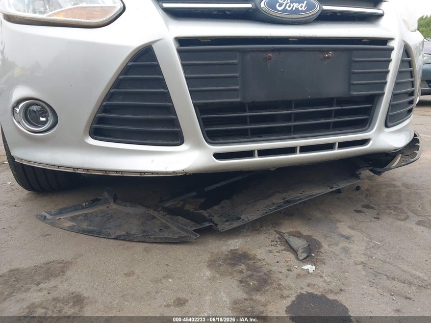 2012 FORD FOCUS auction photo 6