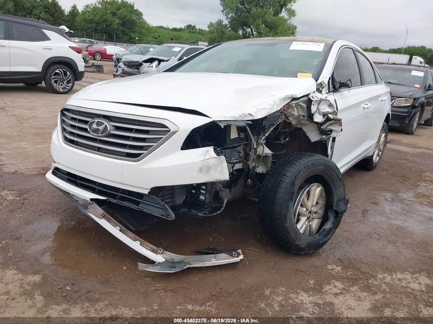 2016 Hyundai Sonata Se 5NPE24AF2GH274176 photo 1