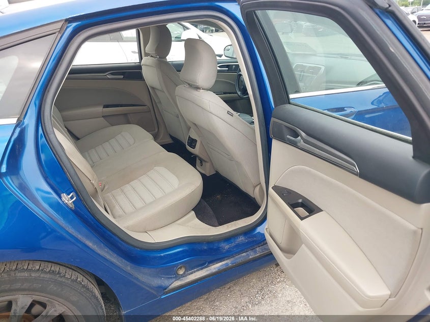 2017 FORD FUSION auction photo 8