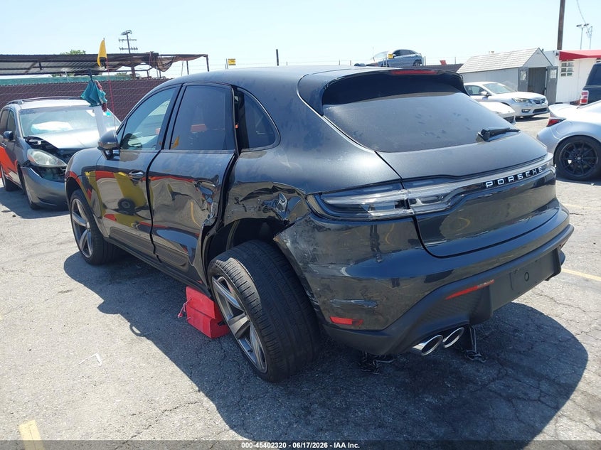 2023 PORSCHE MACAN auction photo 3