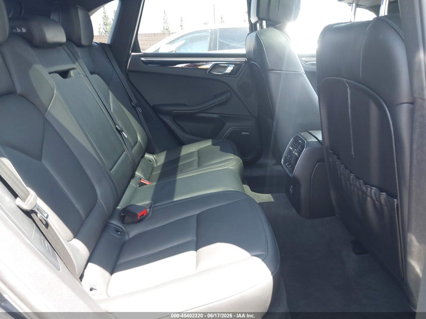 2023 PORSCHE MACAN auction photo 8