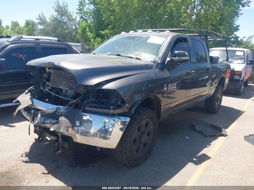 Vin: 3c6ur5cl2hg698619, lot: 45900400, ram 2500 tradesman  4x4 6'4 box 20172