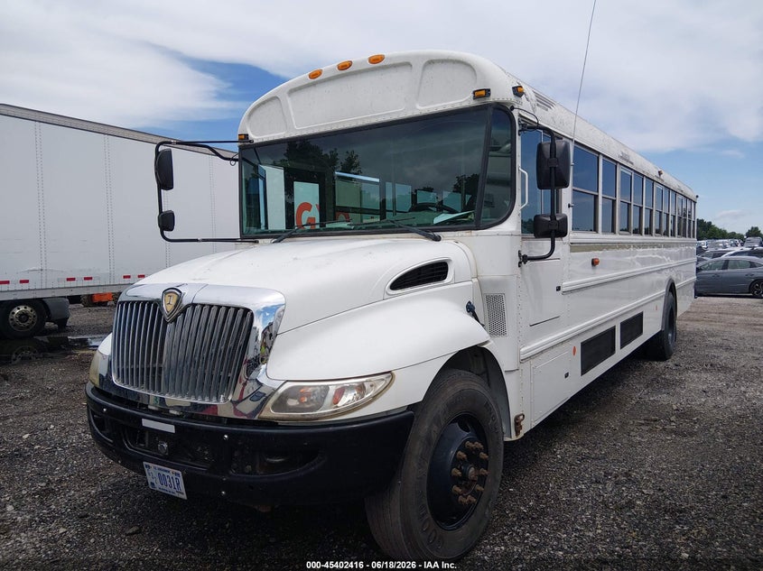 2016 IC CORPORATION 3000 auction photo 2