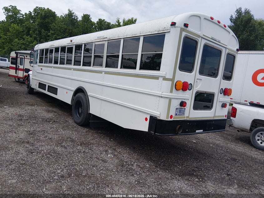 2016 IC CORPORATION 3000 auction photo 3