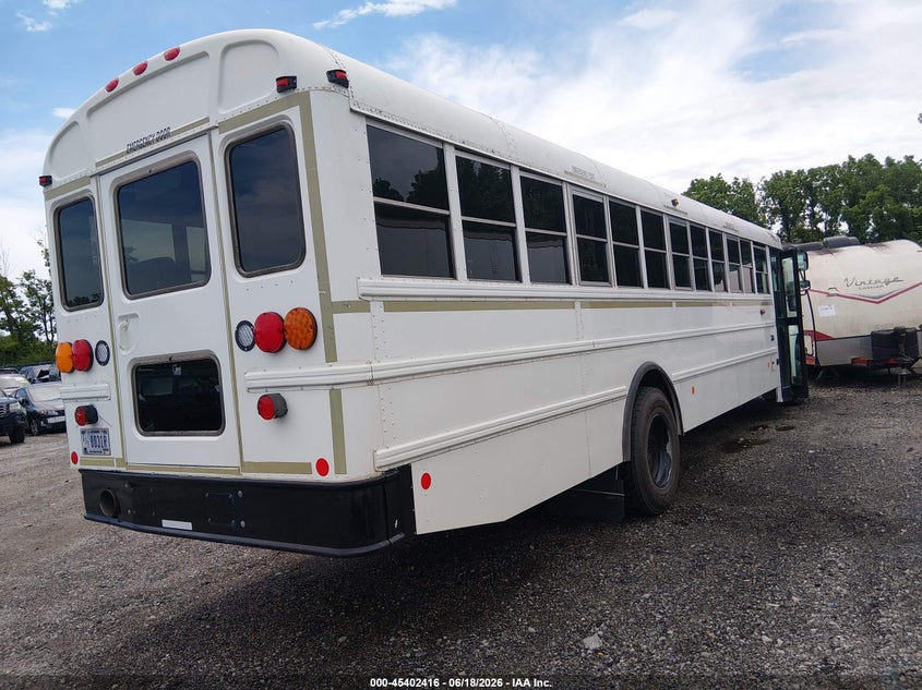 2016 IC CORPORATION 3000 auction photo 4