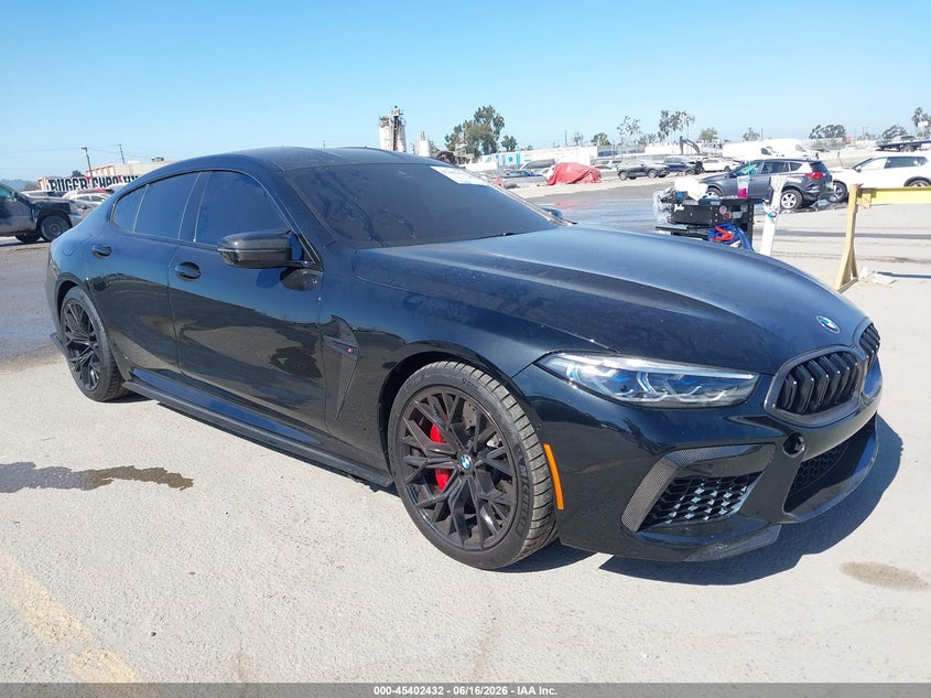 2022 BMW M8 SEDAN 4.4L V-8 DI, DOHC, VVT, TURBO, 617HP