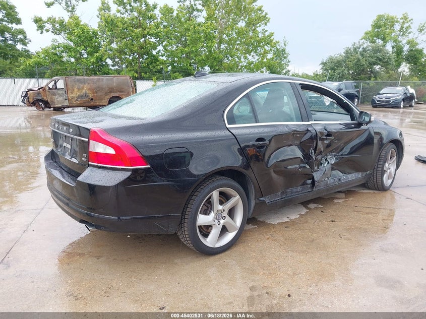 2010 VOLVO S80 — zdjęcie 4