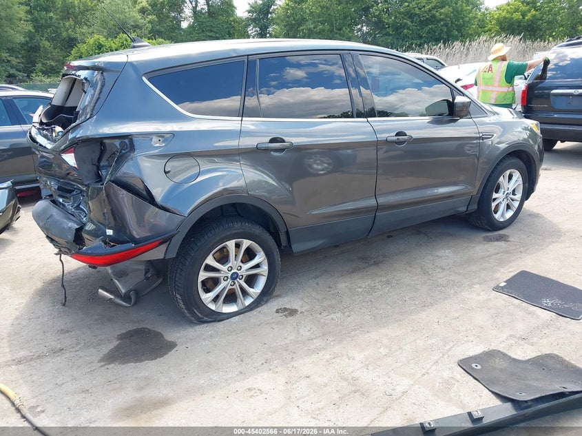 AtlanticExpress - Ford Escape