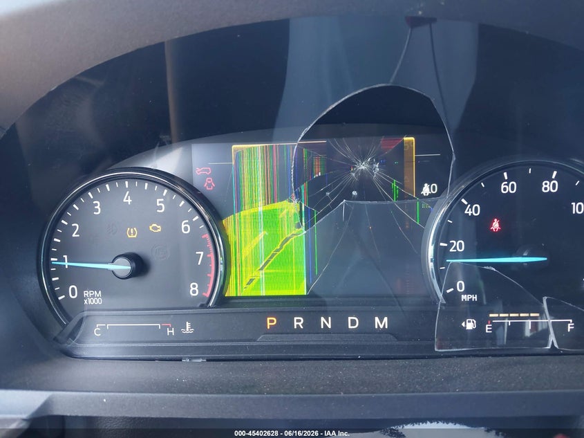 2020 FORD EXPLORER auction photo 7
