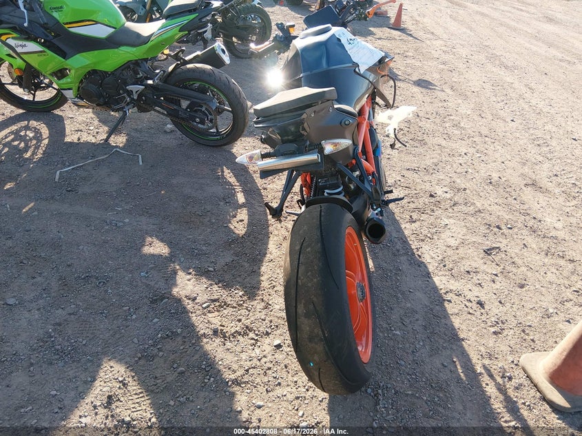 2023 KTM KTM 1290 SUPER DUKE R SPORT_BIKE 2