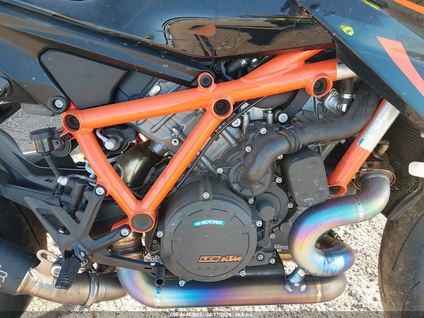 2023 KTM KTM 1290 SUPER DUKE R SPORT_BIKE 2