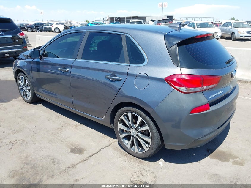 2019 HYUNDAI ELANTRA GT auction photo 3