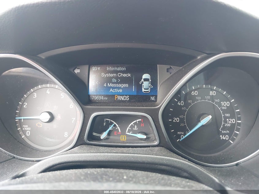 VIN 1FADP3FE8JL319654 2018 FORD FOCUS SE