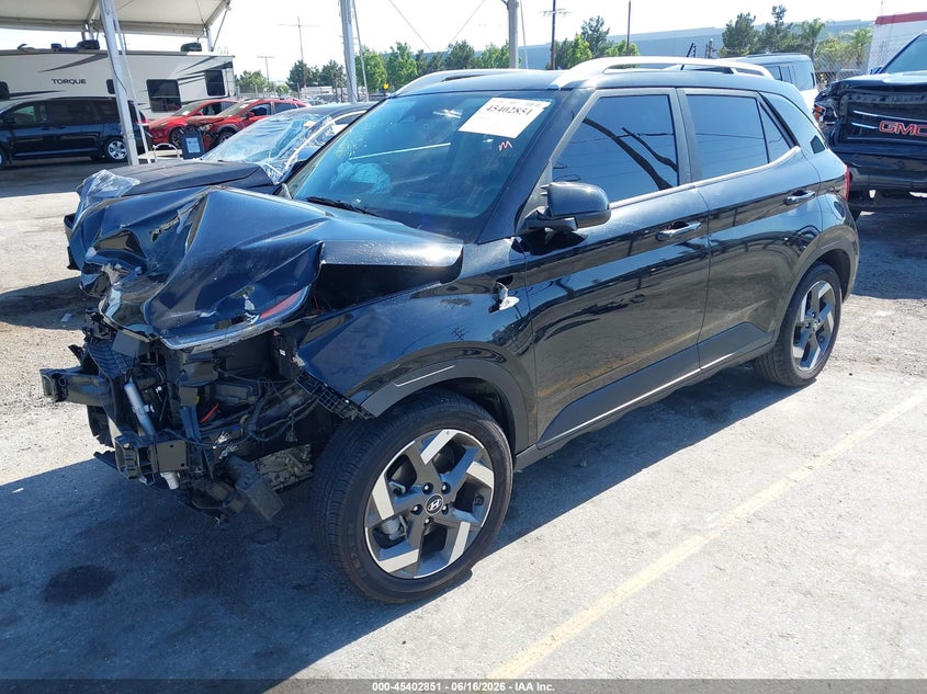 2025 HYUNDAI VENUE auction photo 2