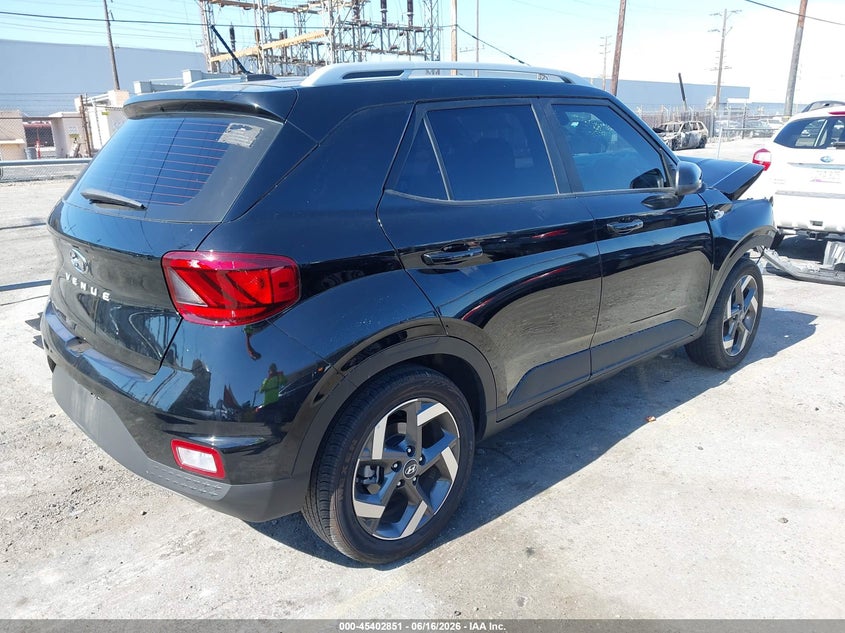2025 HYUNDAI VENUE auction photo 4