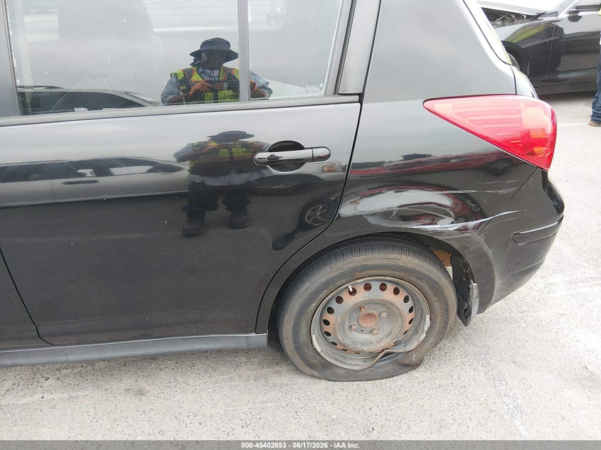 2008 NISSAN VERSA auction photo 6