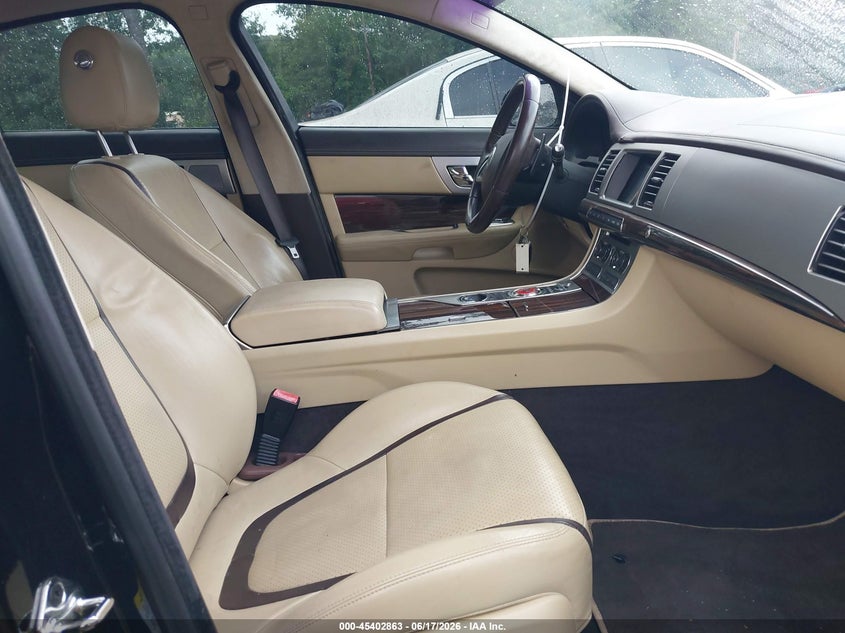 AtlanticExpress - Jaguar XF