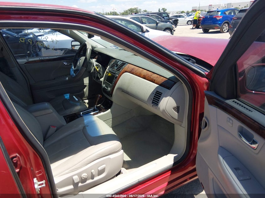 2010 CADILLAC DTS auction photo 5