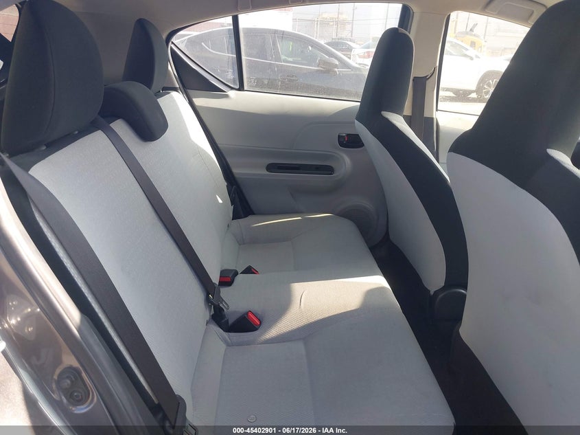 2013 Toyota Prius C One VIN: JTDKDTB35D1539915 Lot: 45402901